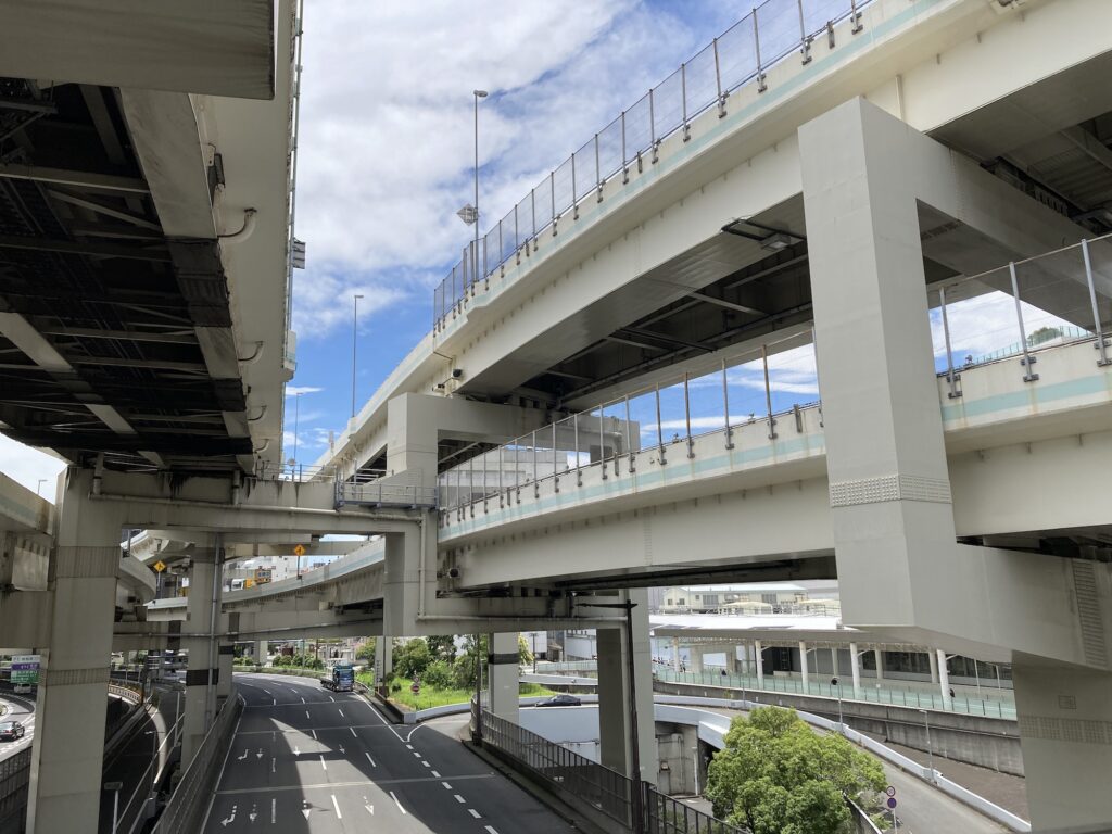 横浜