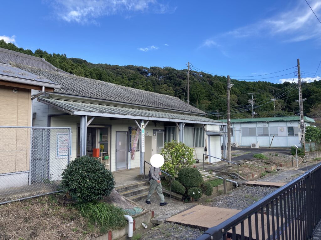 上総亀山駅